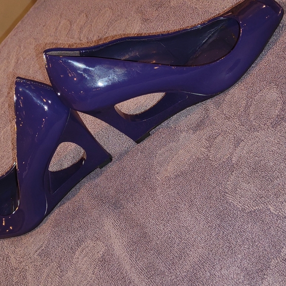 Wow! GORGEOUS AND SEXY PURPLE HEELS.  SIZE 10 - Picture 5 of 8
